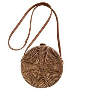 Round Woven Rattan Tan Crossbody Bag Snap Closure Lined